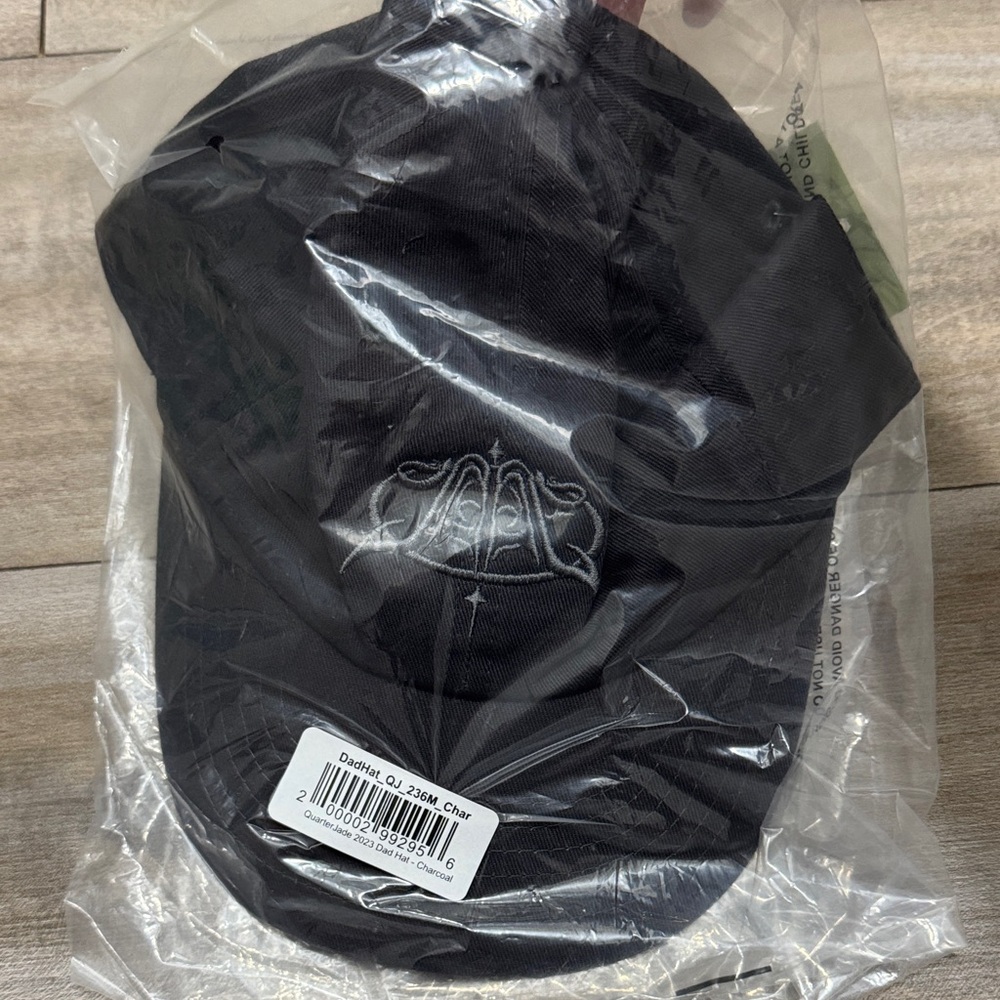 Quarterjade Virgo Collection Black Jade Hat